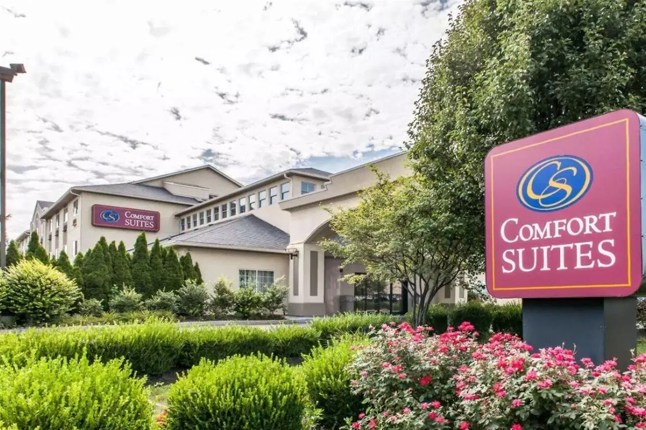 Comfort Suites Columbus 3*,