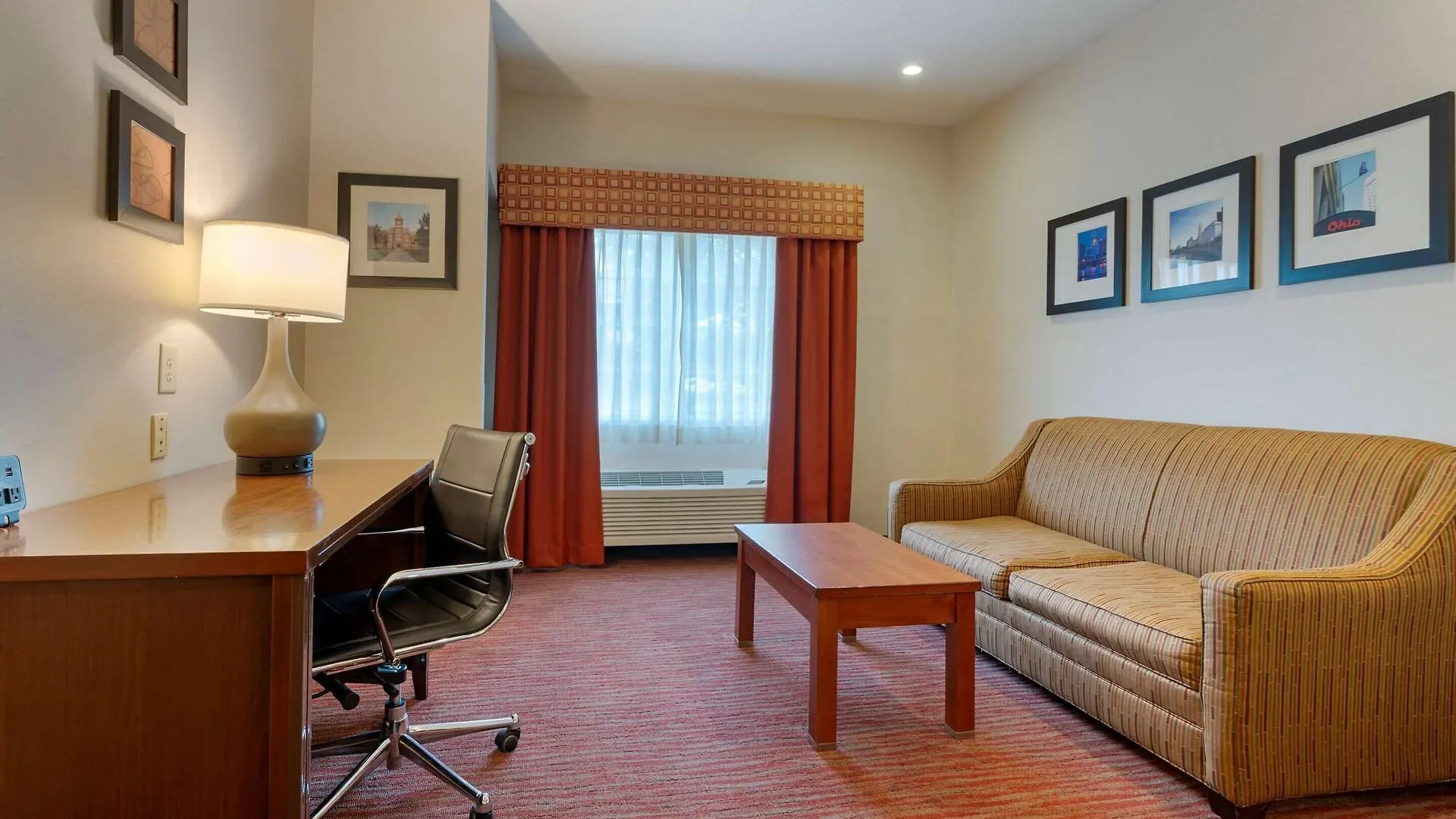 *** Hotel Comfort Suites Columbus United States