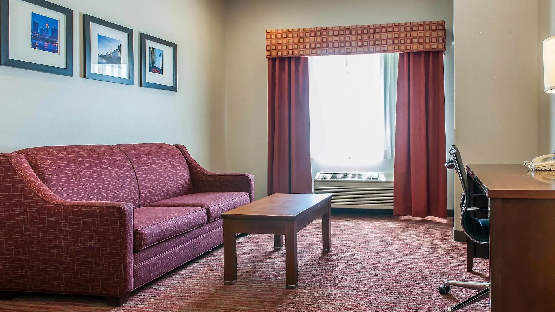 Comfort Suites Columbus Hotel